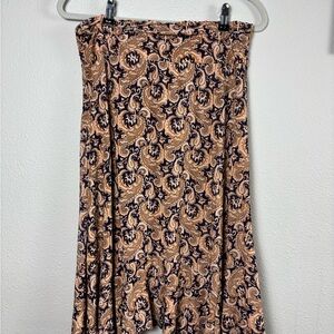 Chic Paisley A-Line Skirt in Black and Tan